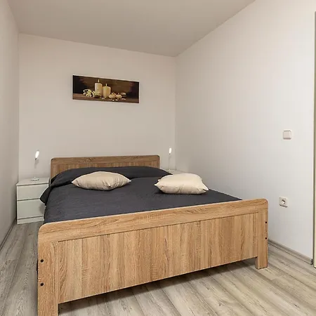 公寓 Gorgeous Apartment In Pula With Wifi
