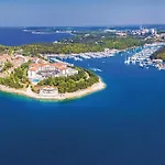 Gorgeous Apartment In Pula With Wifi Апартаменты Пула