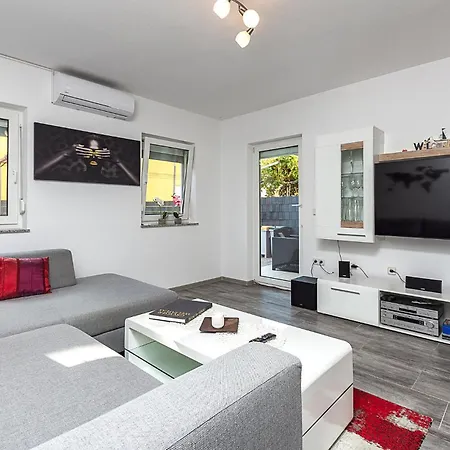 Gorgeous Apartment In Pula With Wifi Appartement Pula